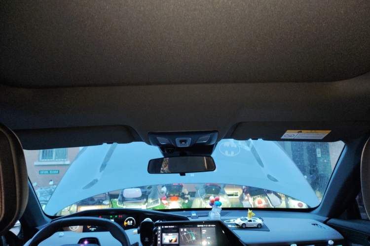 Used CHANGAN UNI-V 2023 1.5T Prestige Model Headliner