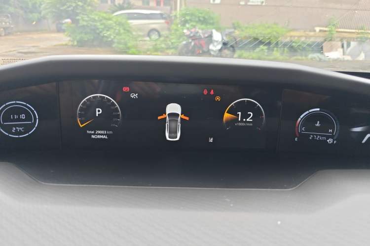 Used CHANGAN UNI-V 2023 1.5T Prestige Model Instrument Cluster