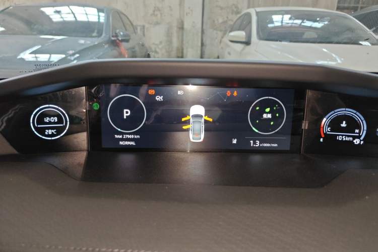 Used CHANGAN UNI-V 2023 1.5T Prestige Model Instrument Cluster