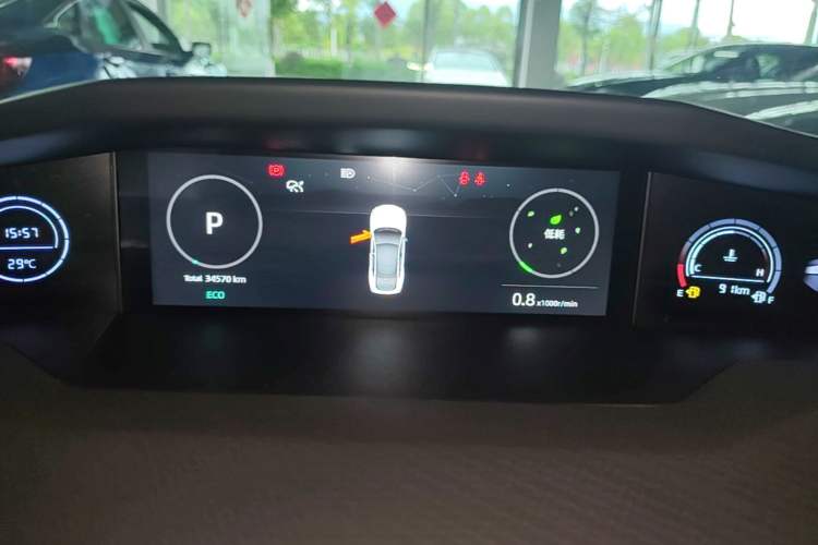 Used CHANGAN UNI-V 2023 1.5T Prestige Model Instrument Cluster