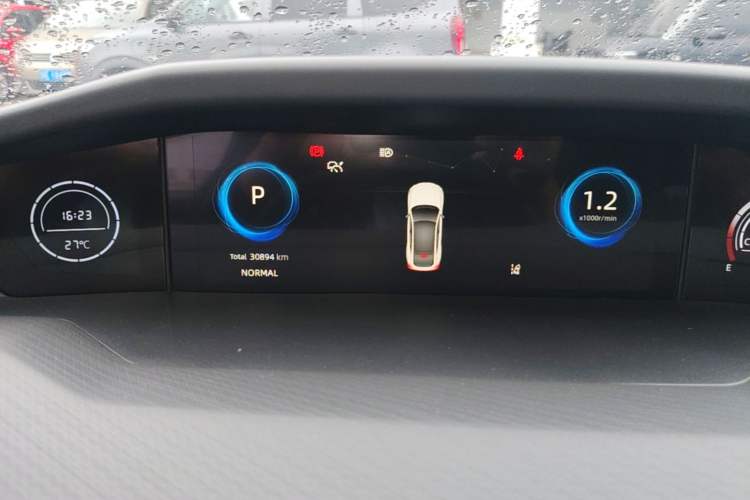 Used CHANGAN UNI-V 2023 1.5T Prestige Model Instrument Cluster