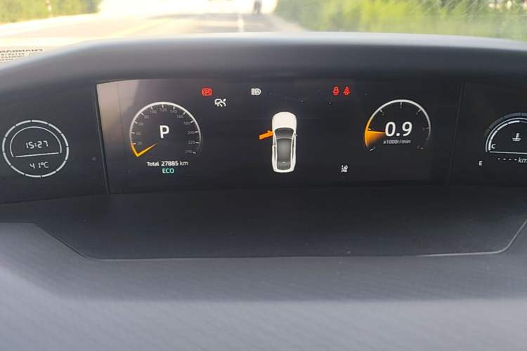 Used CHANGAN UNI-V 2023 1.5T Prestige Model Instrument Cluster