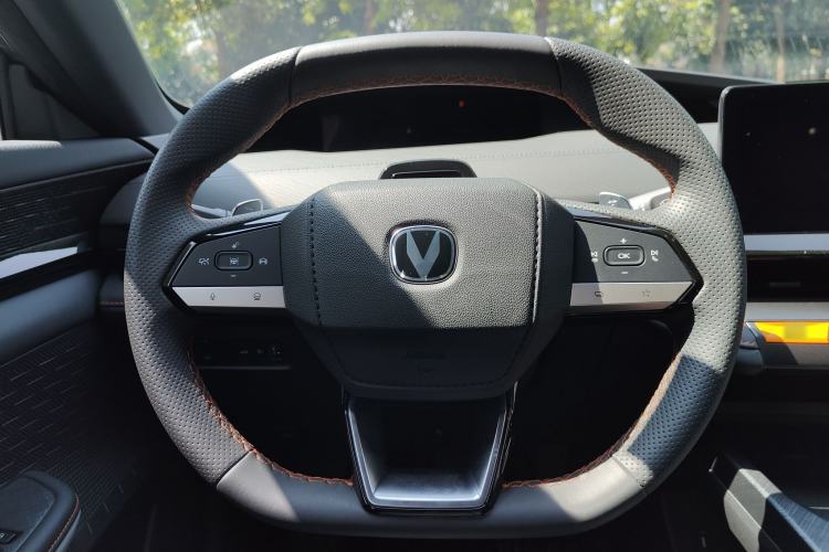 Used CHANGAN UNI-V 2023 1.5T Prestige Model Interior 1