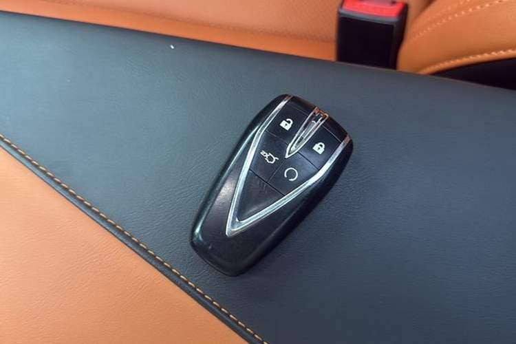 Used CHANGAN UNI-V 2023 1.5T Sport Edition Interior 1