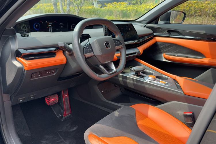 Used CHANGAN UNI-V 2023 1.5T Sport Edition Interior 1