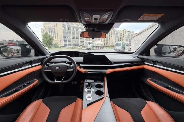Used CHANGAN UNI-V 2023 1.5T Sport Edition Interior 1