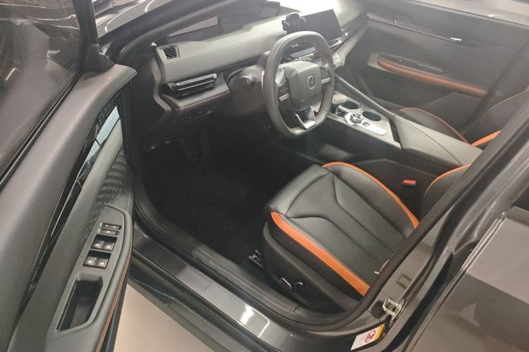 Used CHANGAN UNI-V 2023 1.5T Prestige Model Interior 1