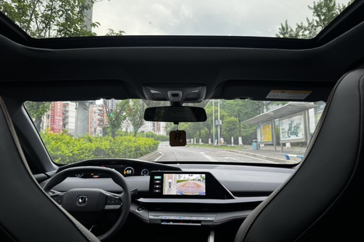 Used CHANGAN UNI-V 2023 1.5T Premium Model Interior 2