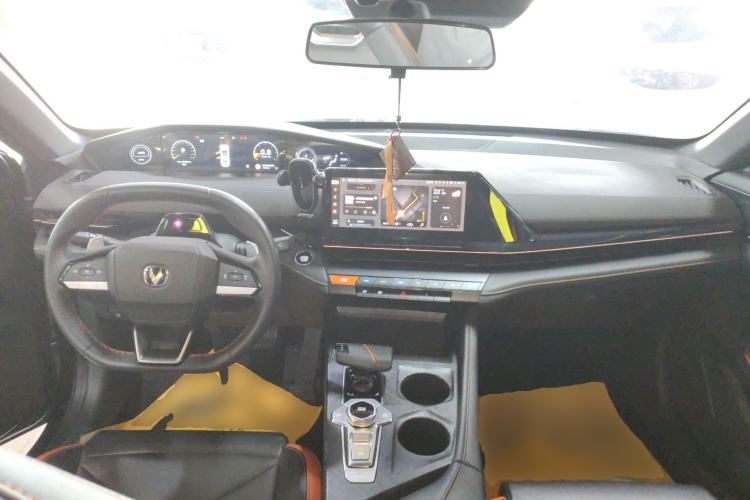 Used CHANGAN UNI-V 2023 1.5T Prestige Model Interior 2