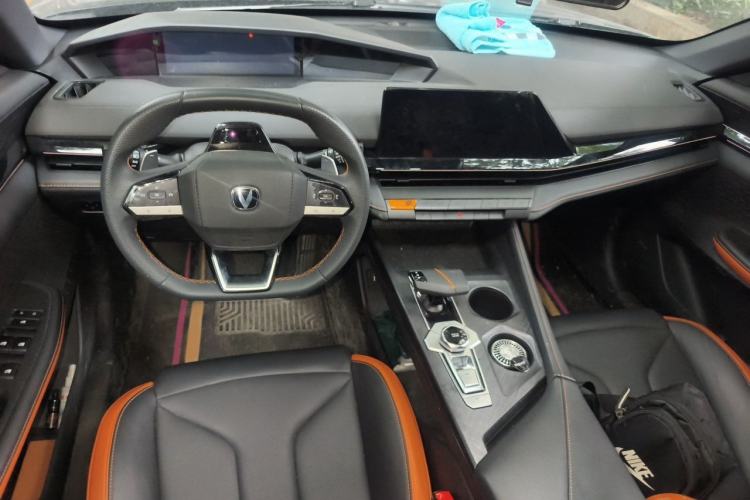 Used CHANGAN UNI-V 2023 1.5T Prestige Model Interior 2