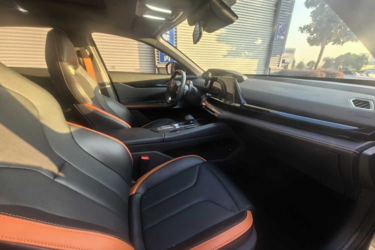 Used CHANGAN UNI-V 2023 1.5T Prestige Model Interior 3