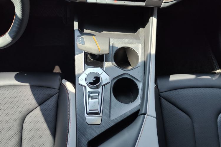 Used CHANGAN UNI-V 2023 1.5T Prestige Model Interior 3