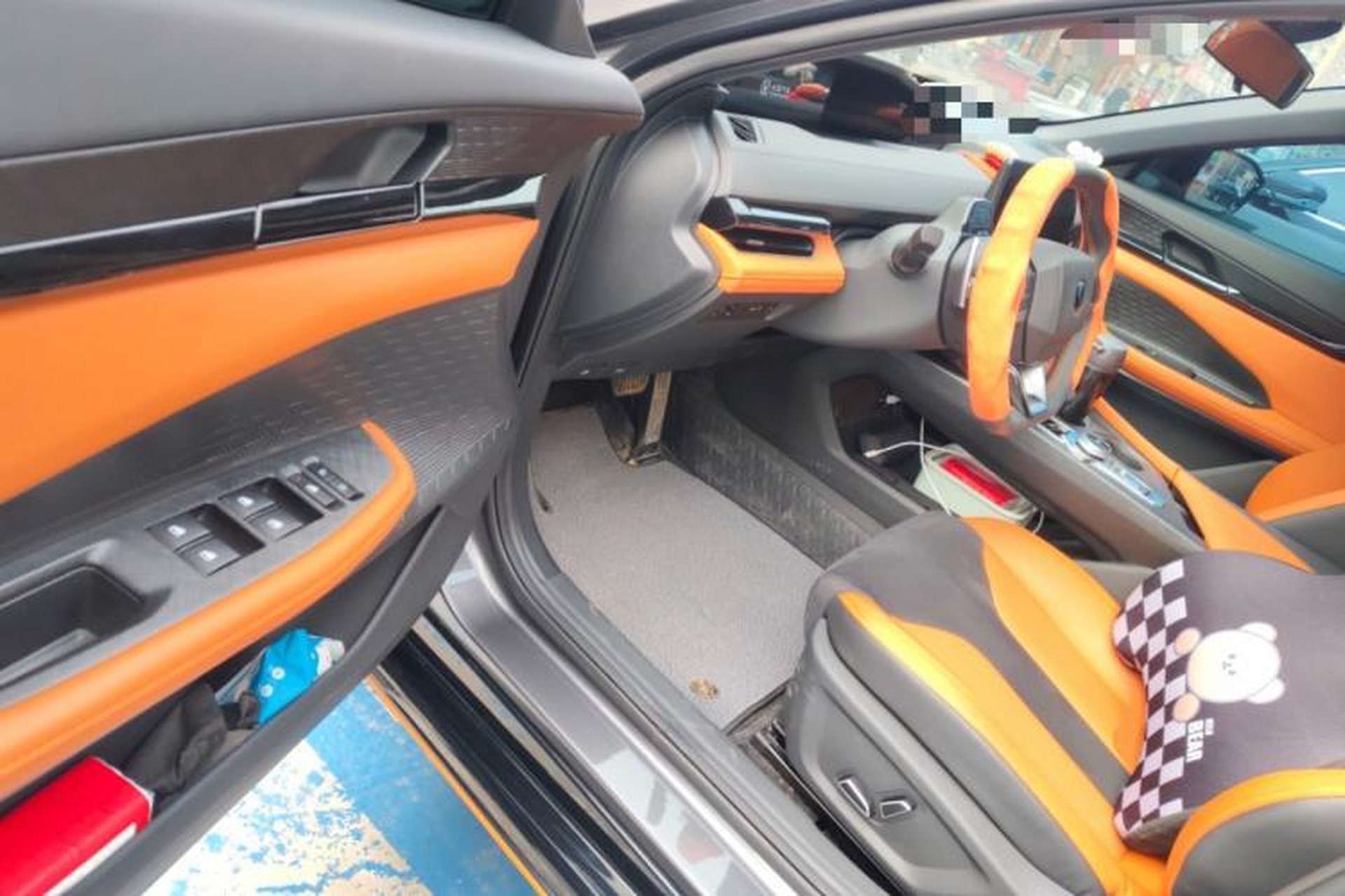 Used CHANGAN UNI-V 2023 1.5T Sport Edition Interior 3