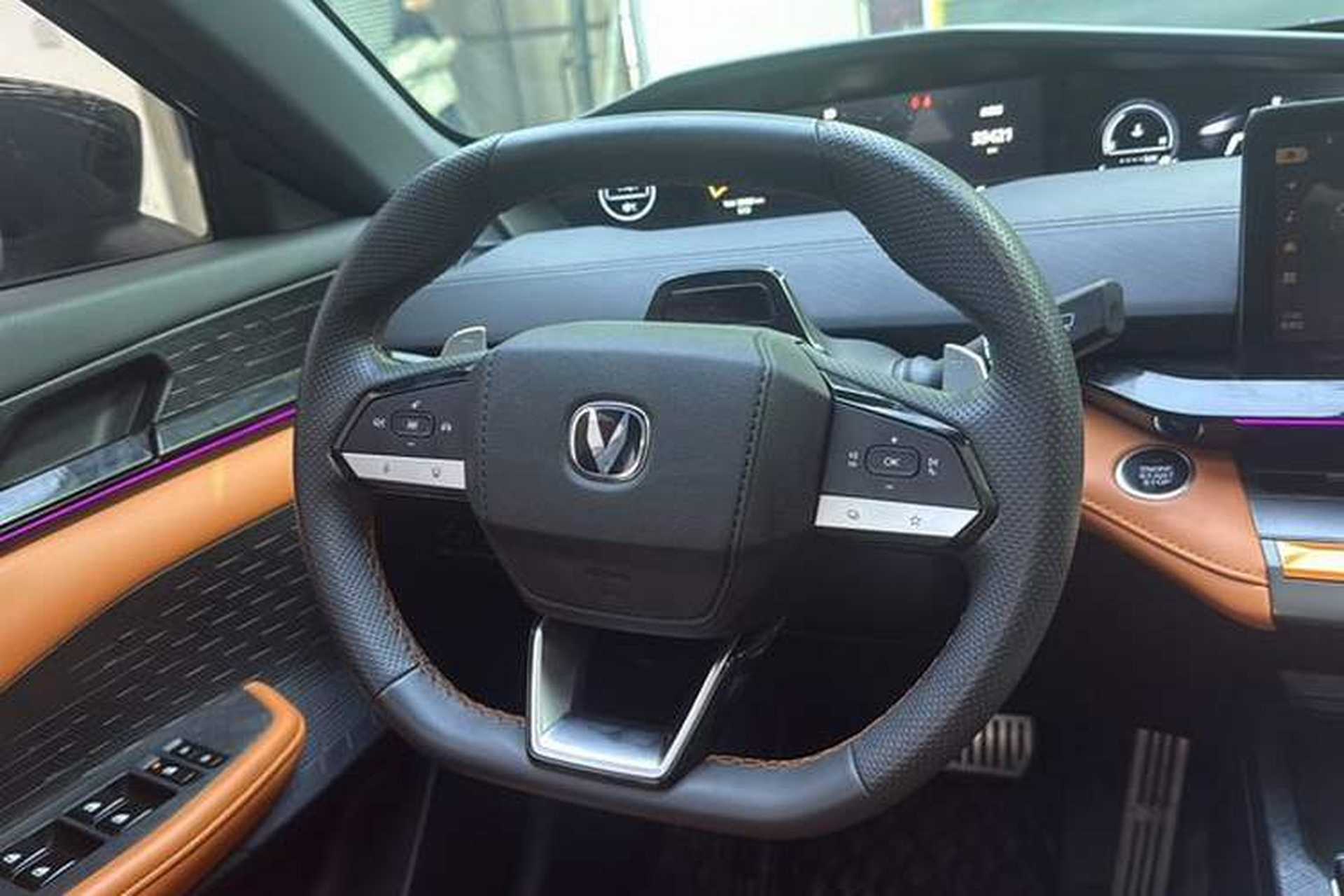Used CHANGAN UNI-V 2023 1.5T Sport Edition Interior 3