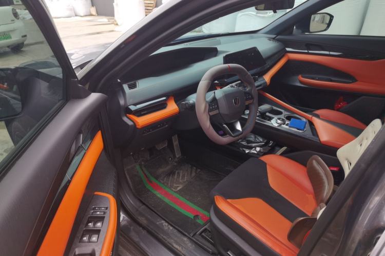 Used CHANGAN UNI-V 2023 1.5T Sport Edition Interior 3