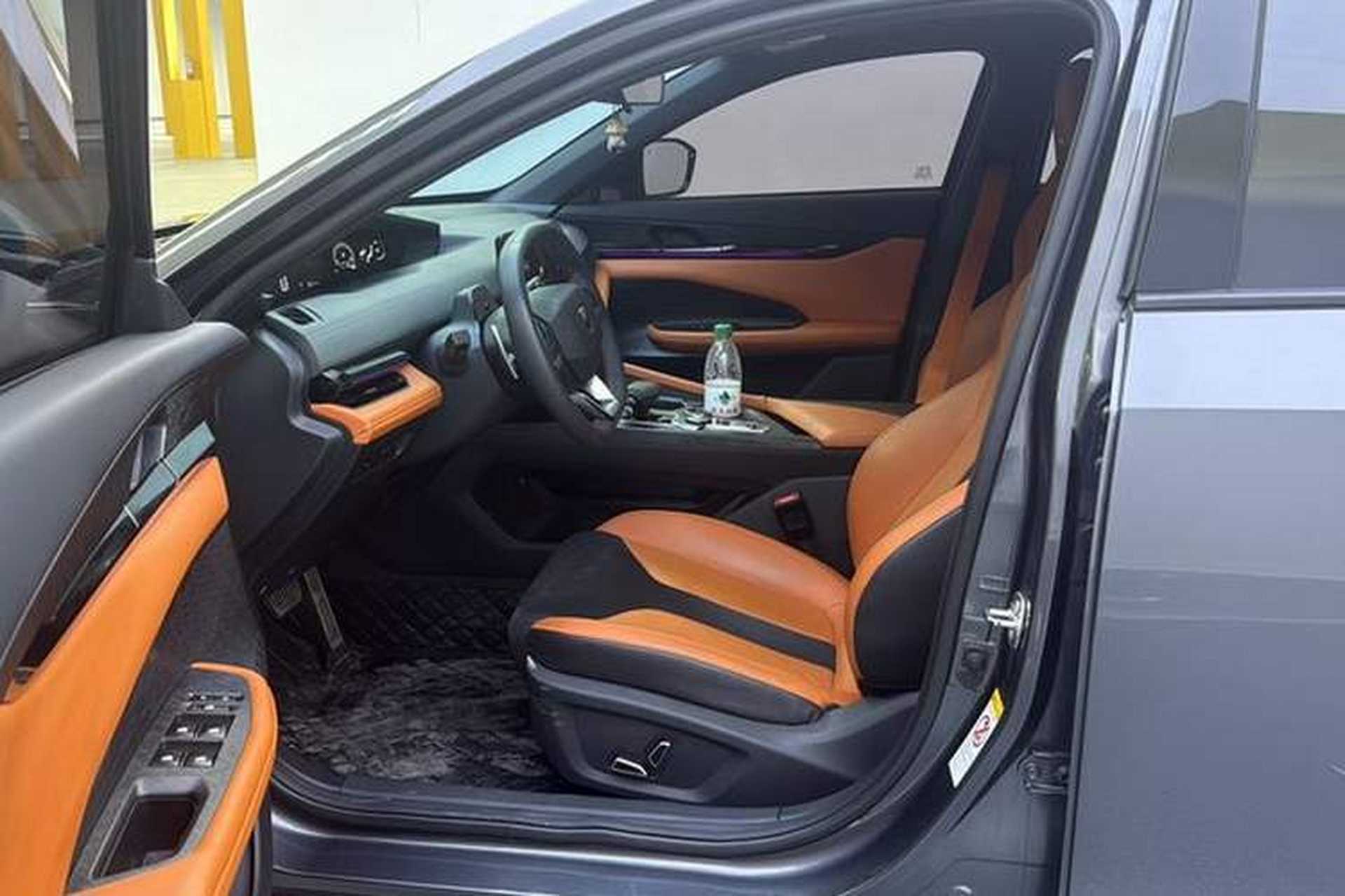 Used CHANGAN UNI-V 2023 1.5T Sport Edition Interior 4