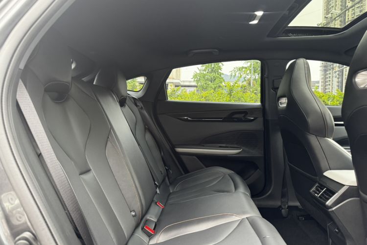 Used CHANGAN UNI-V 2023 1.5T Premium Model Interior 4