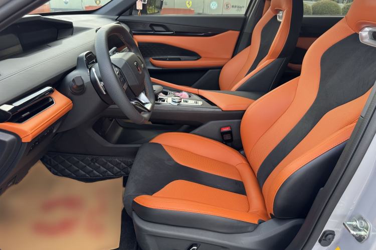 Used CHANGAN UNI-V 2023 1.5T Sport Edition Interior 4