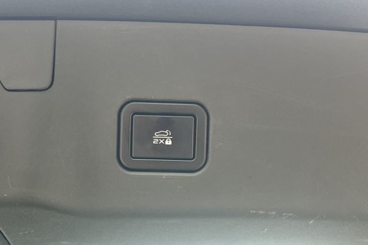 Used CHANGAN UNI-V 2023 1.5T Prestige Model Interior 7