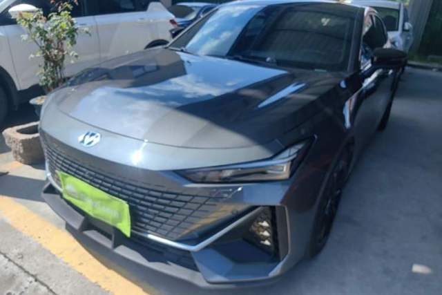 Used CHANGAN UNI-V 2023 1.5T Prestige Model