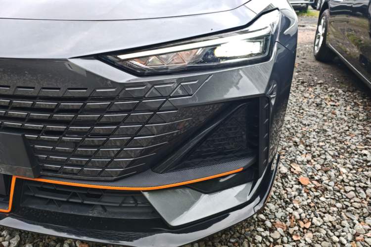 Used CHANGAN UNI-V 2023 1.5T Sport Edition Left Front Headlight