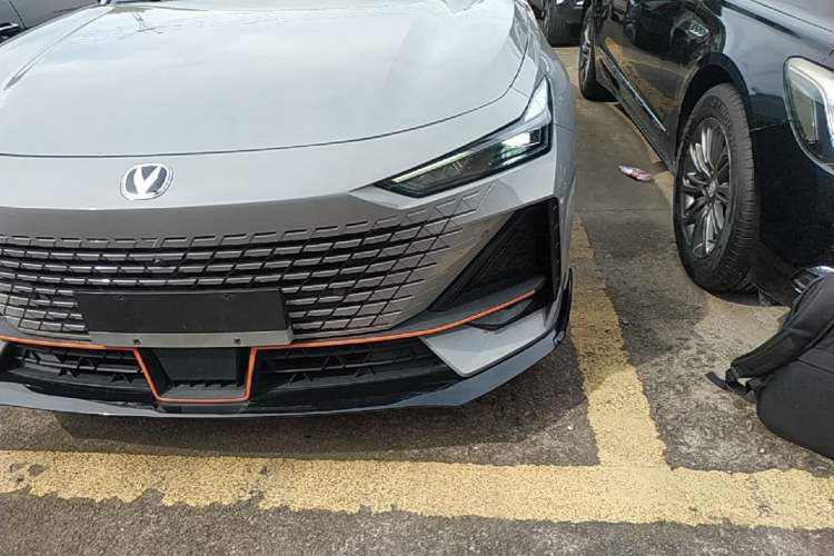 Used CHANGAN UNI-V 2023 1.5T Sport Edition Left Front Headlight