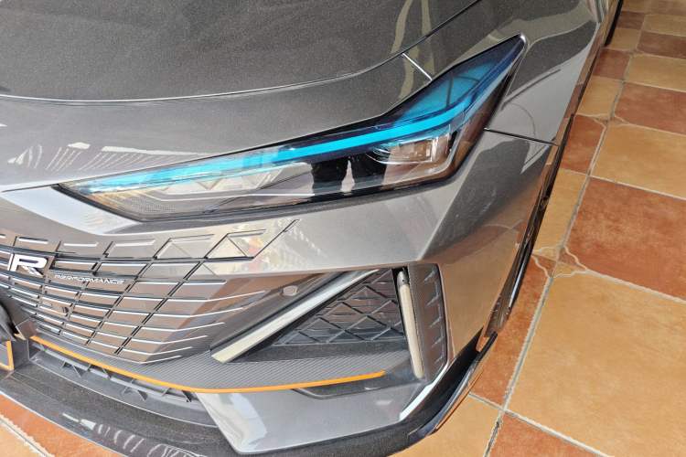 Used CHANGAN UNI-V 2023 1.5T Sport Edition Left Front Headlight