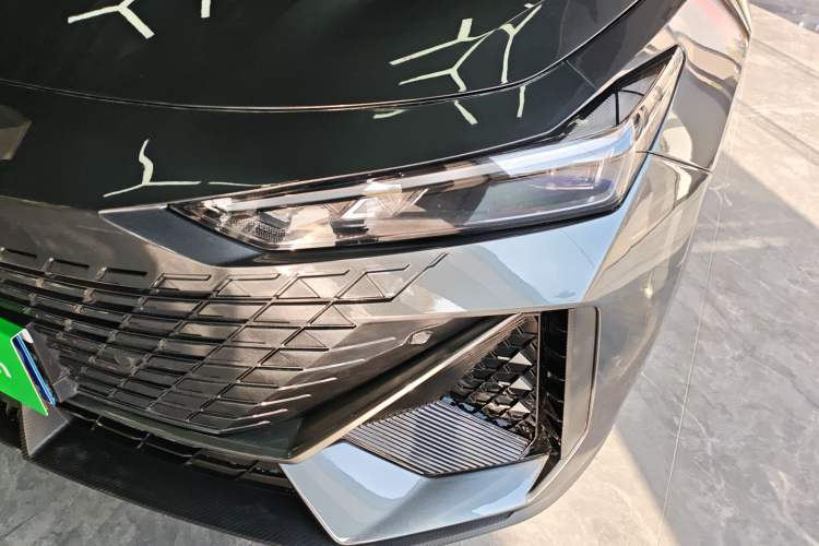 Used CHANGAN UNI-V 2023 1.5T Prestige Model Left Front Headlight