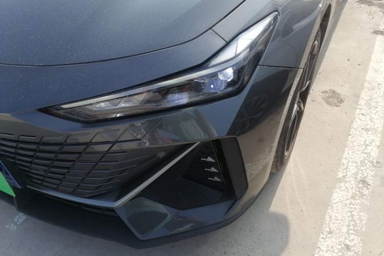 Used CHANGAN UNI-V 2023 1.5T Prestige Model Left Front Headlight