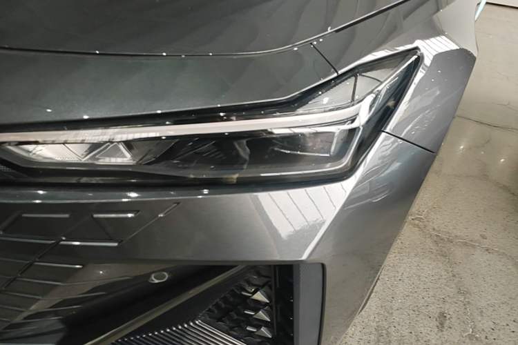 Used CHANGAN UNI-V 2023 1.5T Prestige Model Left Front Headlight
