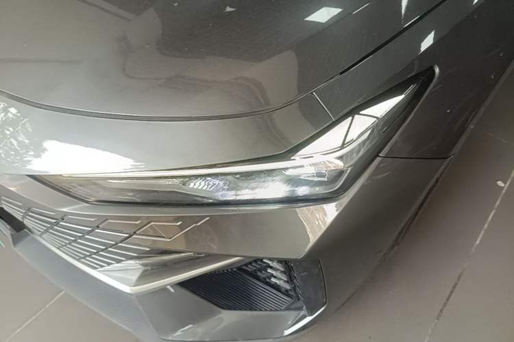 Used CHANGAN UNI-V 2023 1.5T Prestige Model Left Front Headlight