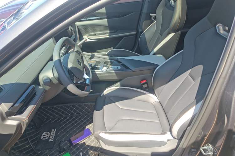 Used CHANGAN UNI-V 2023 1.5T Premium Model Left Front Seat