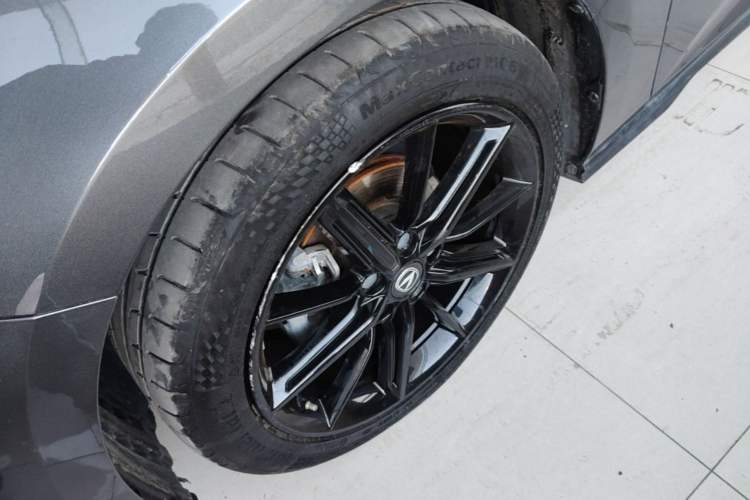 Used CHANGAN UNI-V 2023 1.5T Prestige Model Left Front Wheel Hub