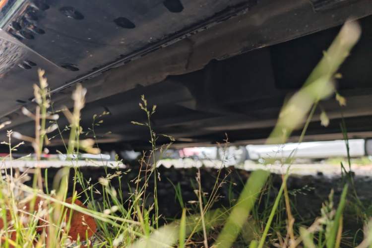Used CHANGAN UNI-V 2023 1.5T Sport Edition Left Side Sill