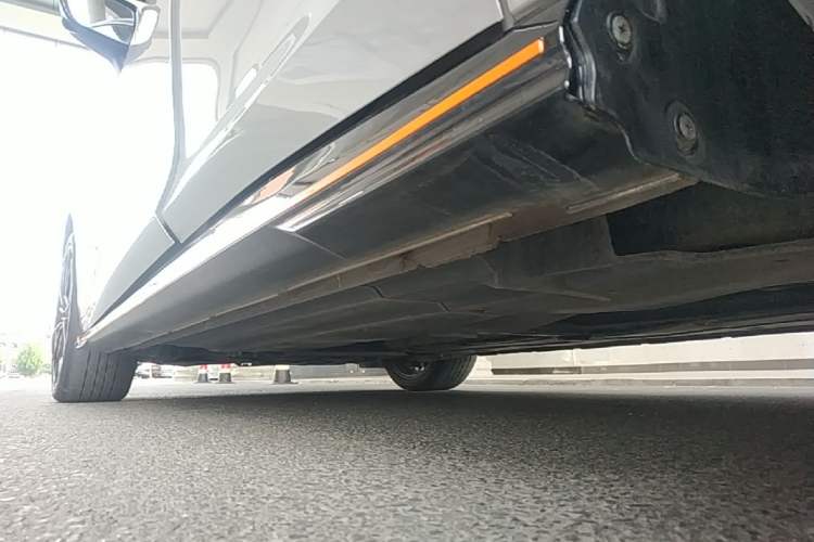 Used CHANGAN UNI-V 2023 1.5T Sport Edition Left Side Sill