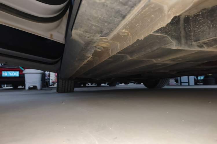 Used CHANGAN UNI-V 2023 1.5T Prestige Model Left Side Sill