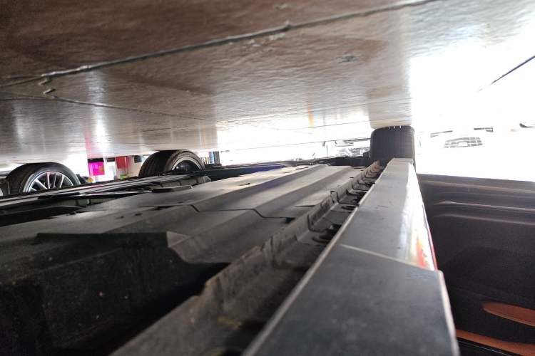 Used CHANGAN UNI-V 2023 1.5T Sport Edition Left Side Sill