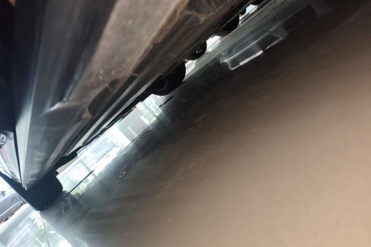 Used CHANGAN UNI-V 2023 1.5T Prestige Model Left Side Sill
