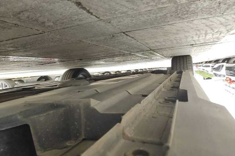 Used CHANGAN UNI-V 2023 1.5T Prestige Model Left Side Sill