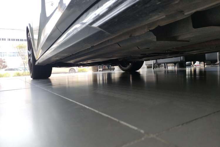Used CHANGAN UNI-V 2023 1.5T Sport Edition Left Side Sill
