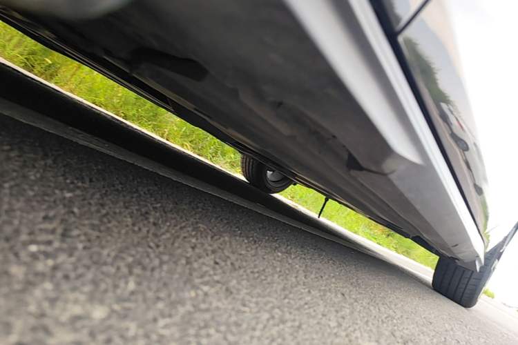 Used CHANGAN UNI-V 2023 1.5T Prestige Model Left Side Sill