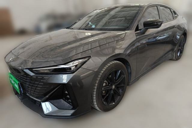 Used CHANGAN UNI-V 2023 1.5T Prestige Model