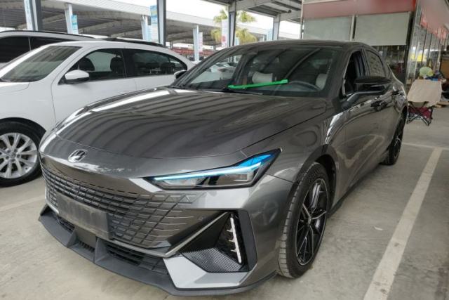 Used CHANGAN UNI-V 2023 1.5T Prestige Model