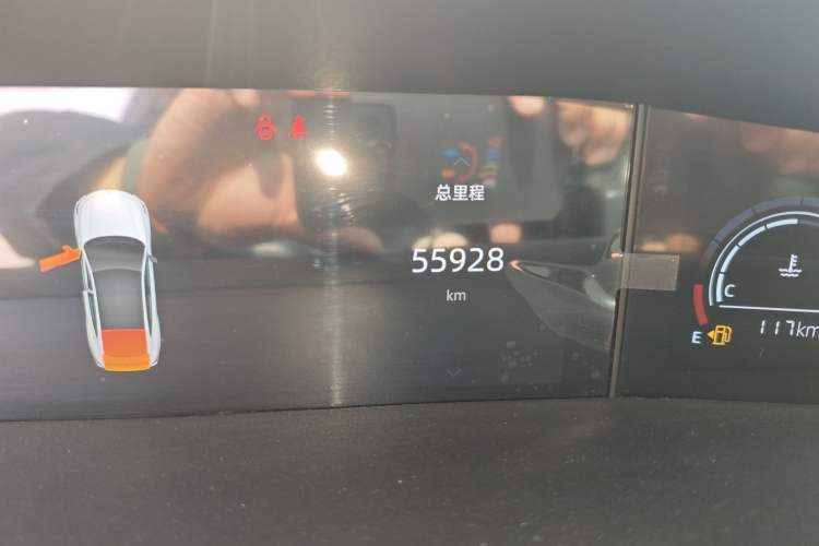 Used CHANGAN UNI-V 2023 1.5T Sport Edition Odometer Close Up