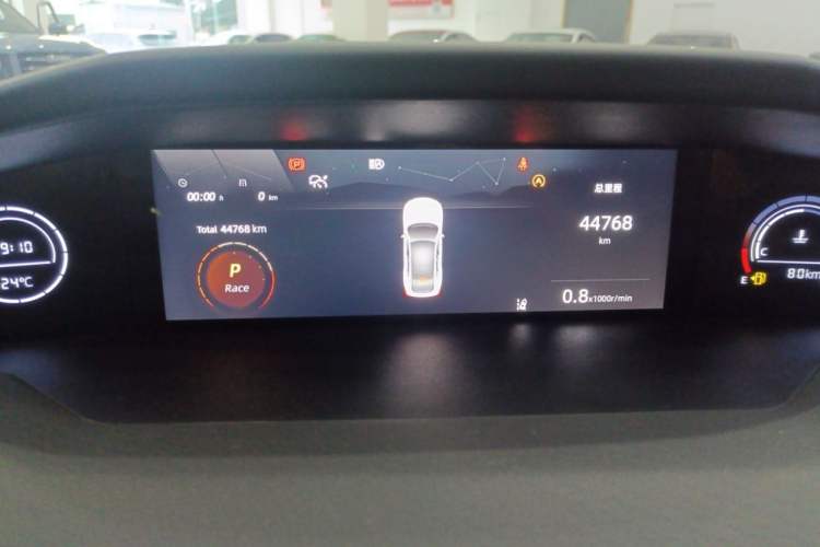 Used CHANGAN UNI-V 2023 1.5T Prestige Model Odometer Close Up