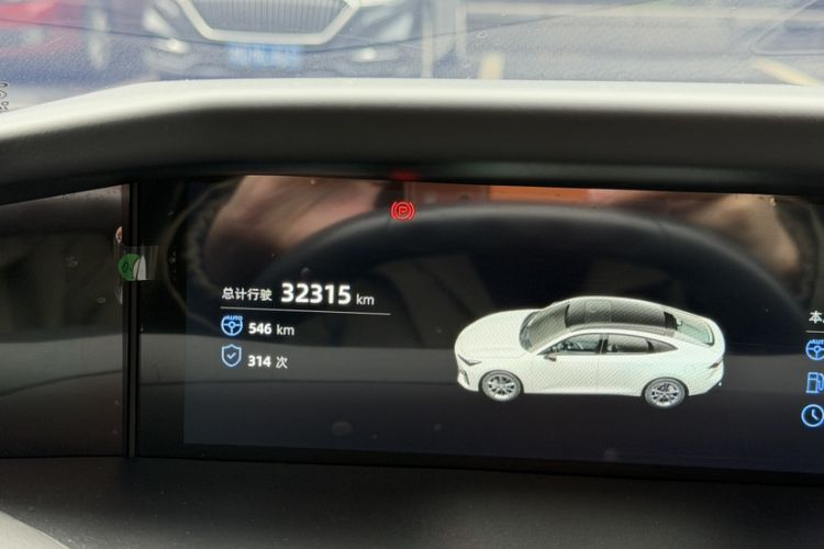 Used CHANGAN UNI-V 2023 1.5T Premium Model Odometer Close Up
