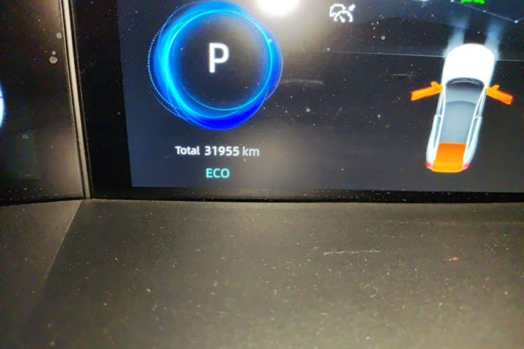 Used CHANGAN UNI-V 2023 2.0T Leading-Speed Edition Odometer Close Up