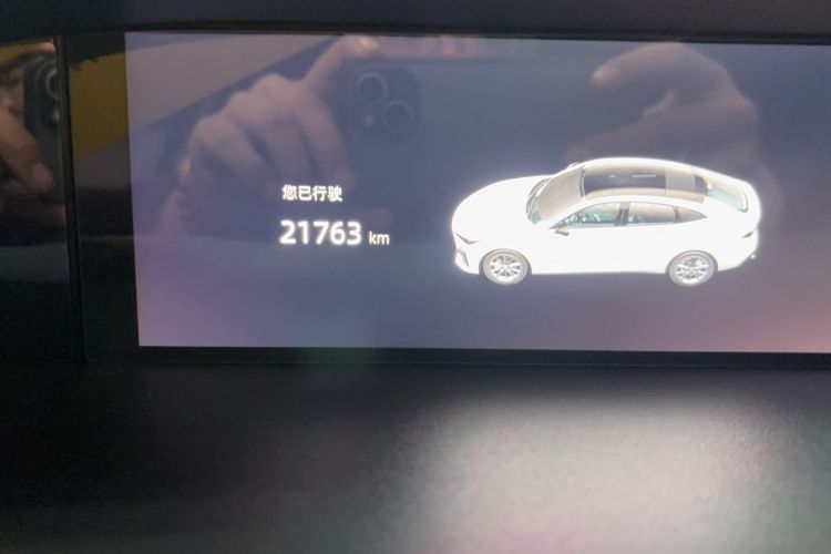 Used CHANGAN UNI-V 2023 2.0T Leading-Speed Edition Odometer Close Up