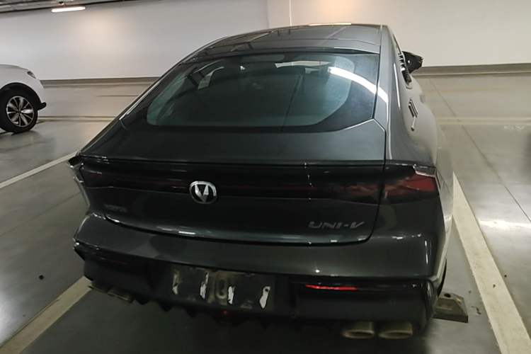 Used CHANGAN UNI-V 2023 1.5T Sport Edition Rear