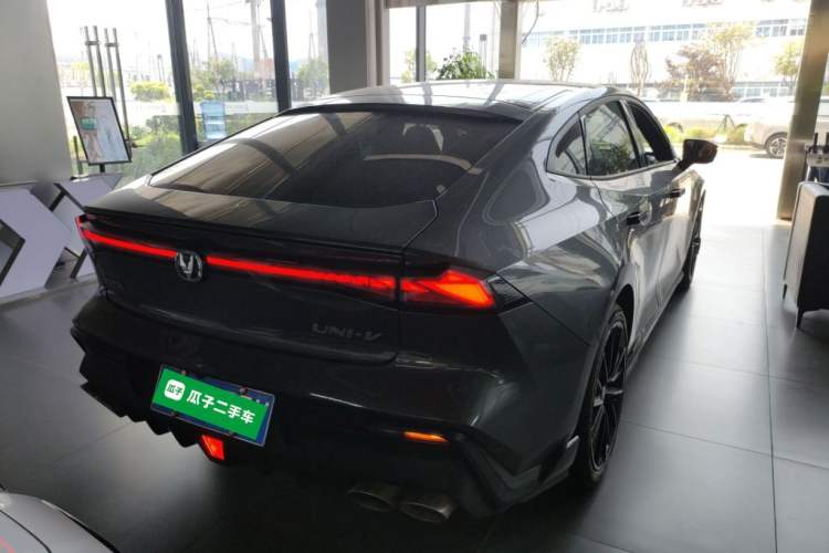 Used CHANGAN UNI-V 2023 1.5T Sport Edition Rear Right 45 Deg